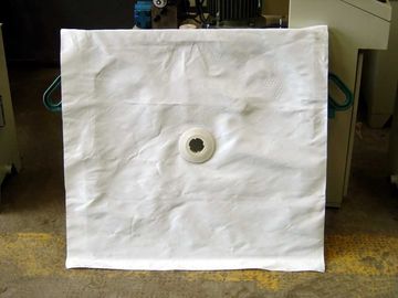 Doek van de de Laagfilter zich van pp Dubbele 1.10m * 100m Corrosie verzet tegen voor de Chemische Industrie